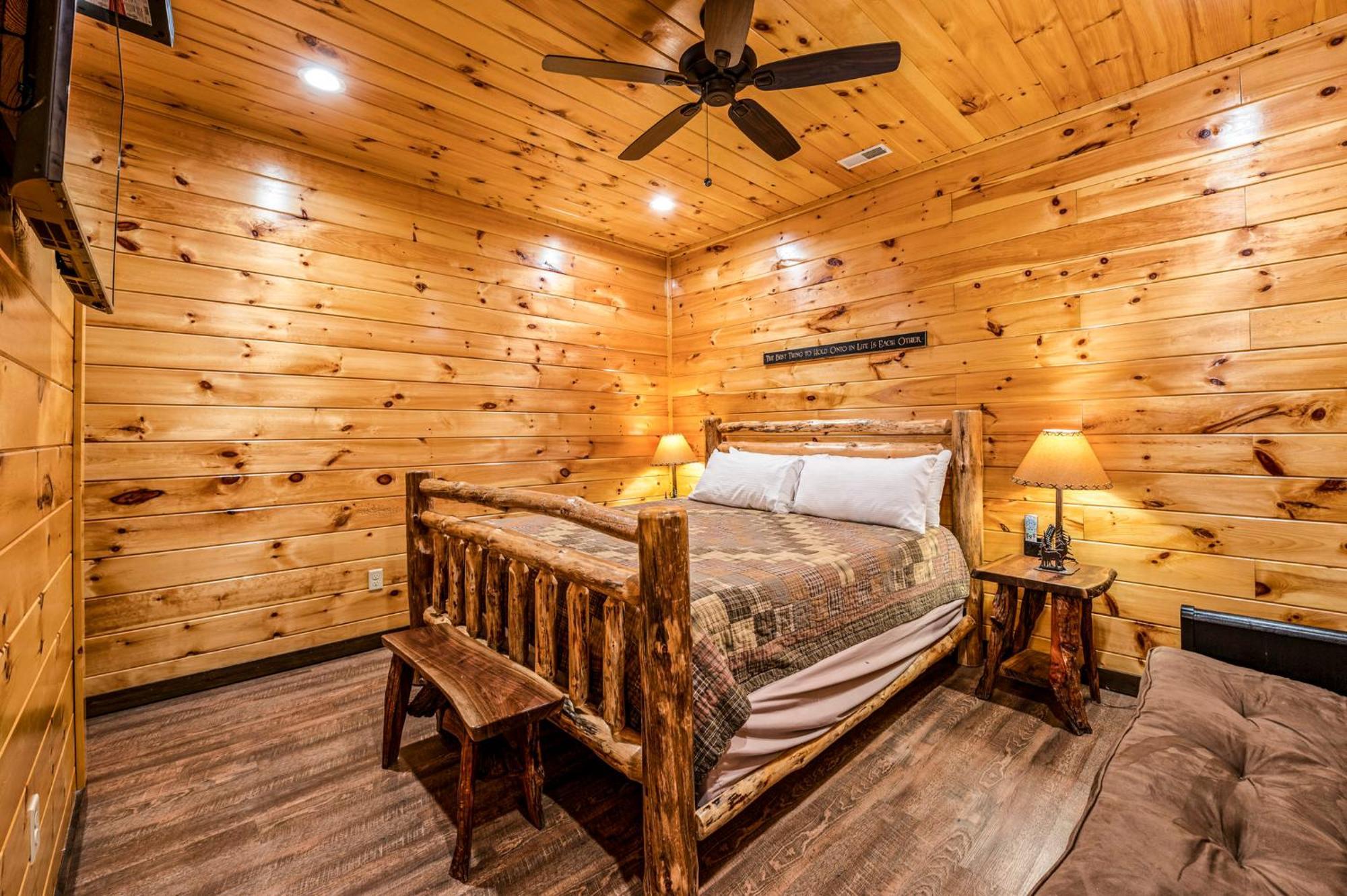 The Mighty Crabapple Manor By Stony Brook Cabins Gatlinburg Eksteriør billede