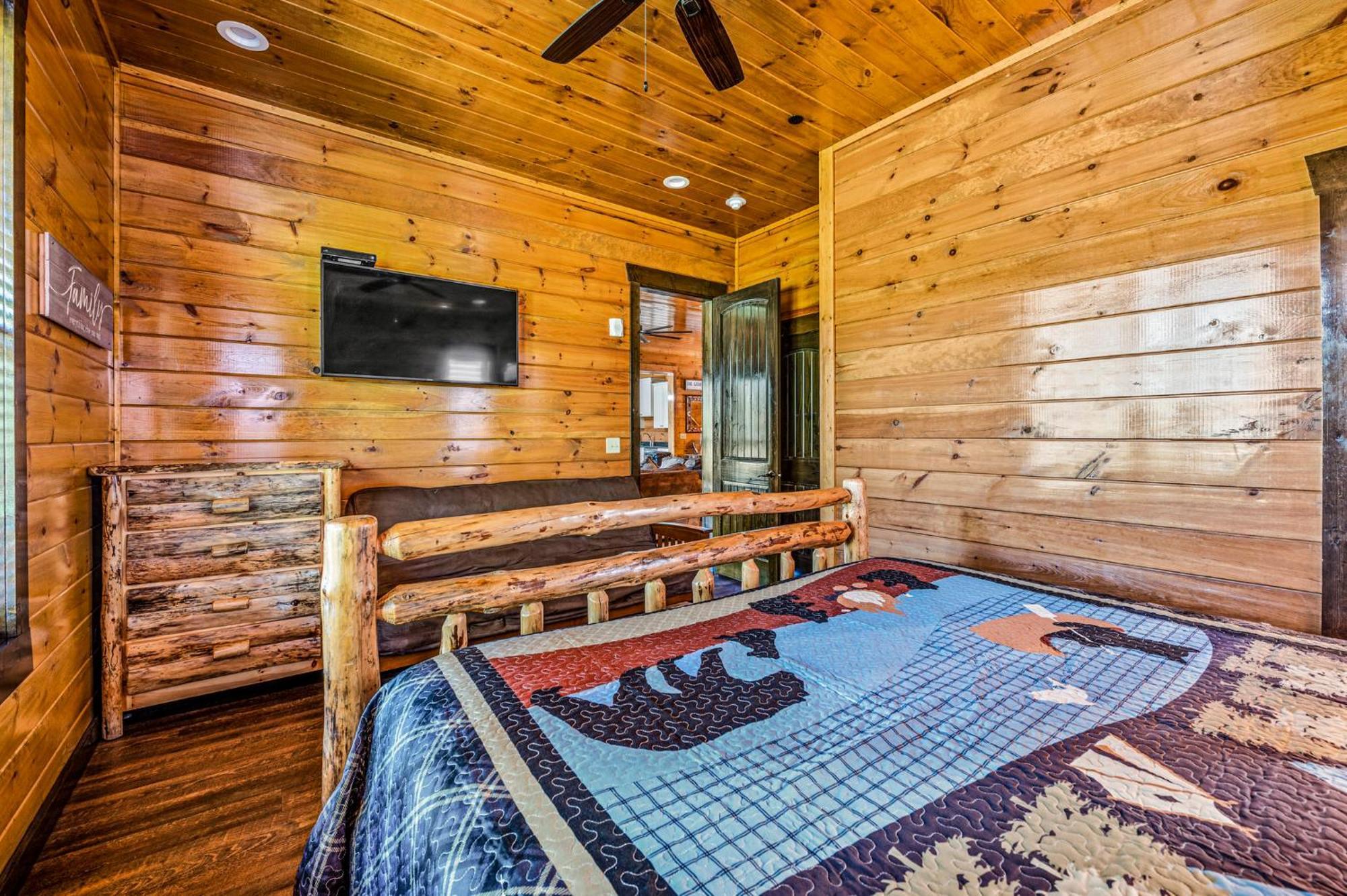 The Mighty Crabapple Manor By Stony Brook Cabins Gatlinburg Eksteriør billede