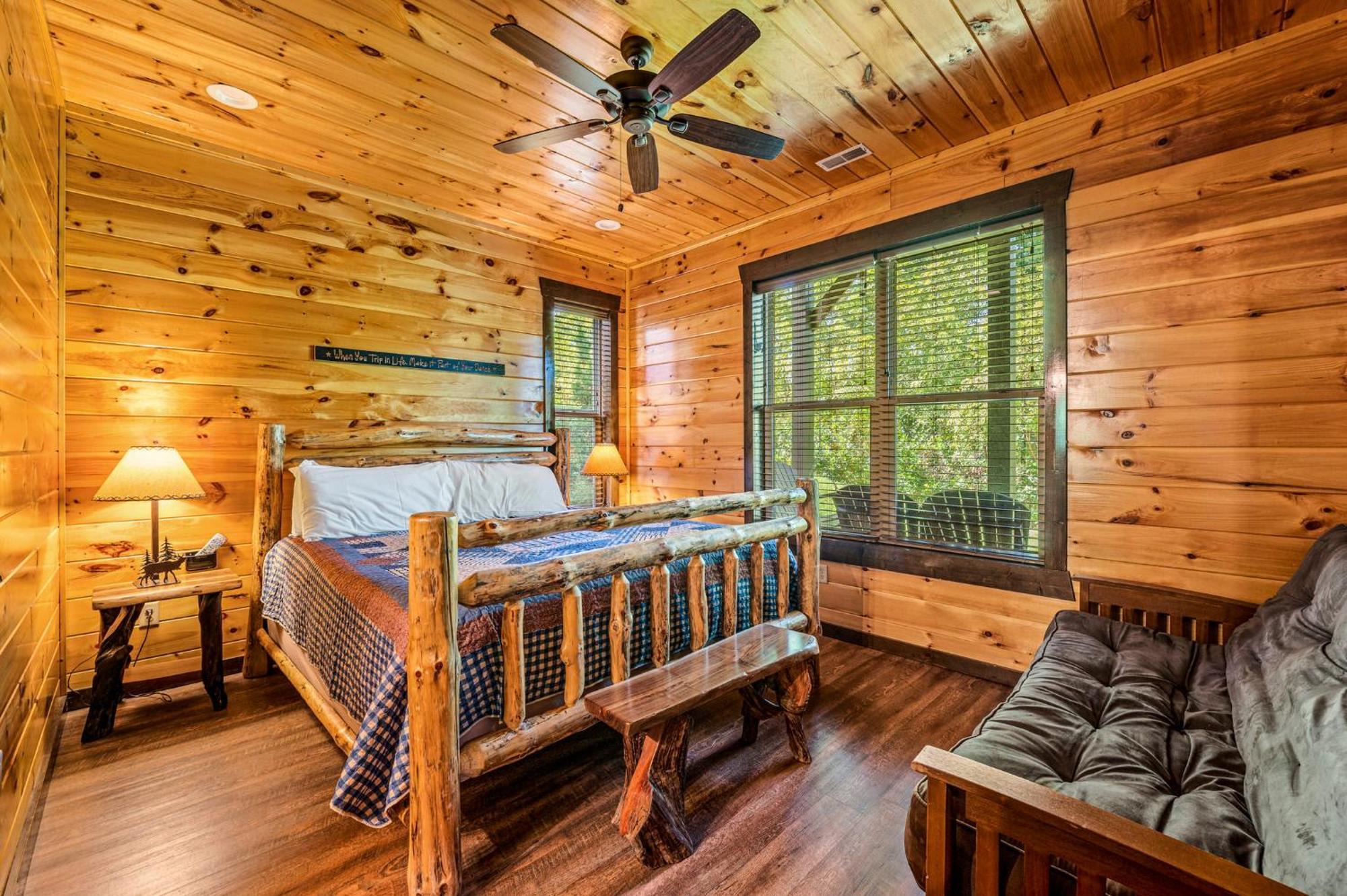 The Mighty Crabapple Manor By Stony Brook Cabins Gatlinburg Eksteriør billede